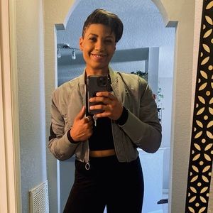 Meet your Posher, Christina